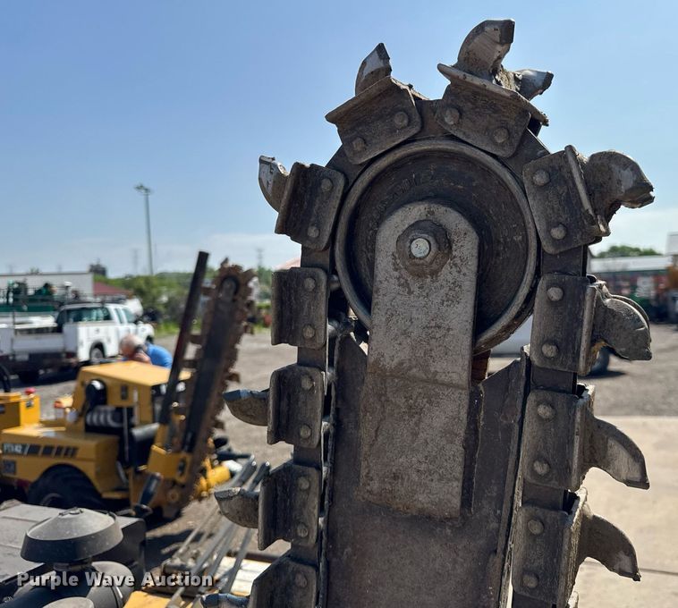 image for item DI9061 2000 Vermeer LM42 trencher