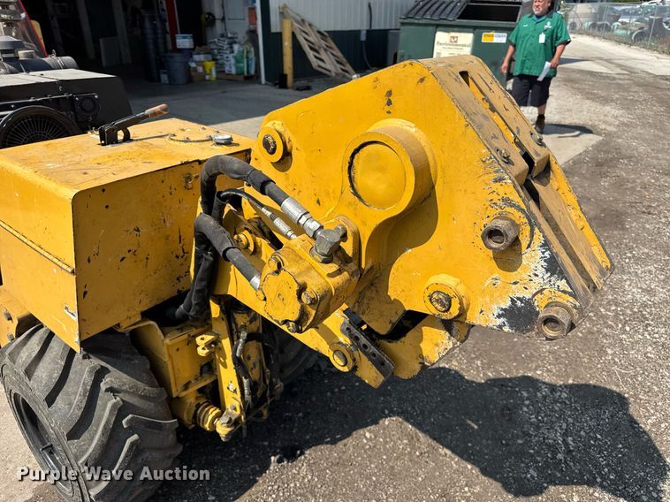 image for item DI9061 2000 Vermeer LM42 trencher