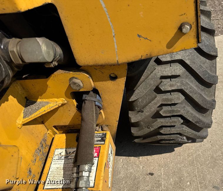 image for item DI9061 2000 Vermeer LM42 trencher