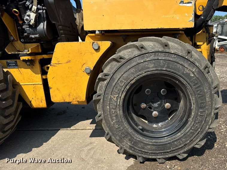 image for item DI9061 2000 Vermeer LM42 trencher