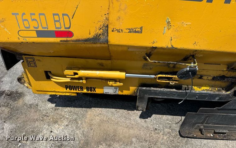 image for item DI9817 Gehl T650BD paver