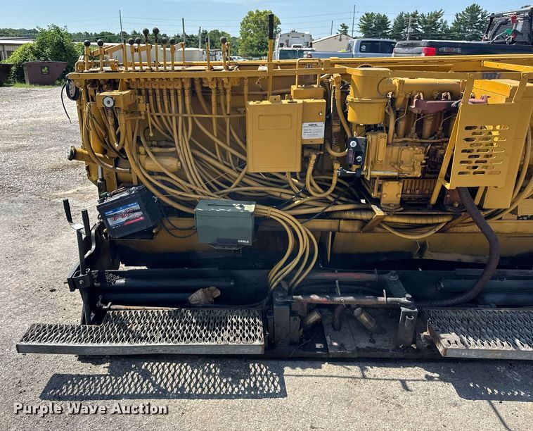 image for item DI9817 Gehl T650BD paver