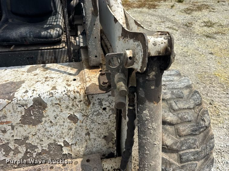 image for item DI9818 1996 Bobcat 873 skid steer loader