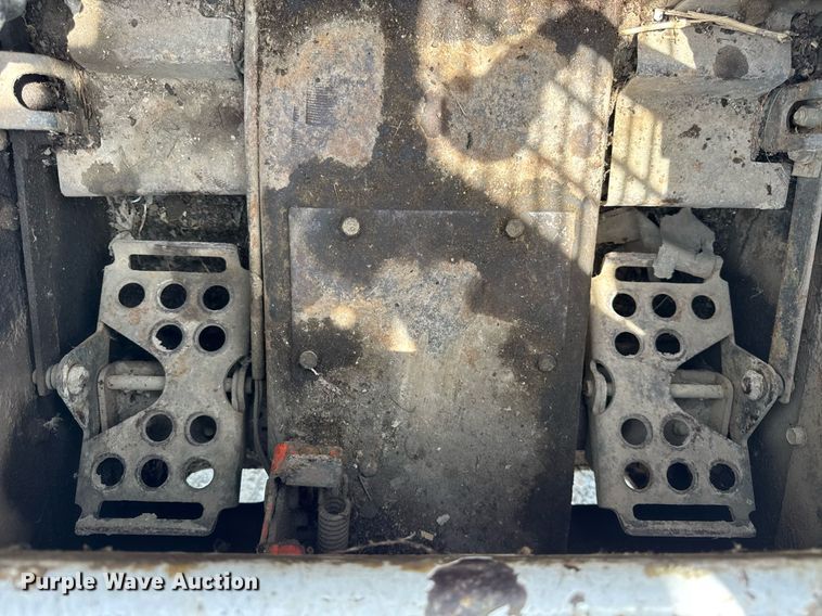 image for item DI9818 1996 Bobcat 873 skid steer loader