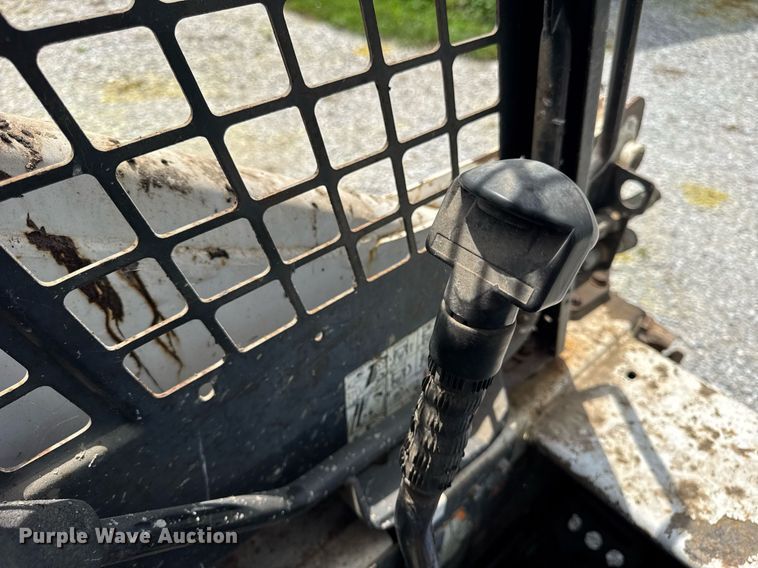 image for item DI9818 1996 Bobcat 873 skid steer loader