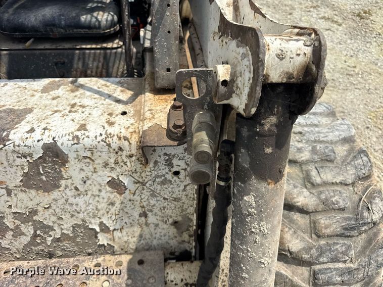 image for item DI9818 1996 Bobcat 873 skid steer loader