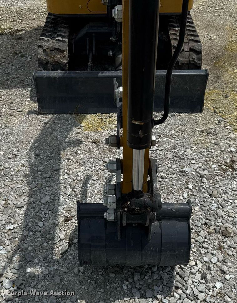 image for item DI9819 2023 AGT H15 mini excavator