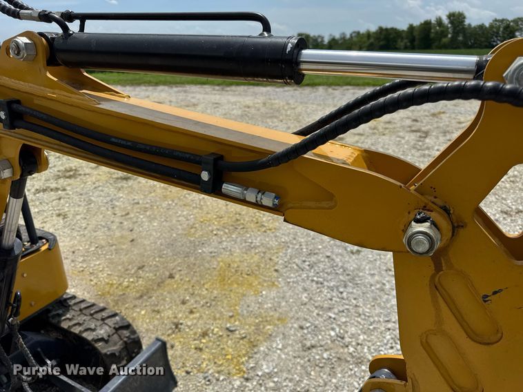 image for item DI9819 2023 AGT H15 mini excavator