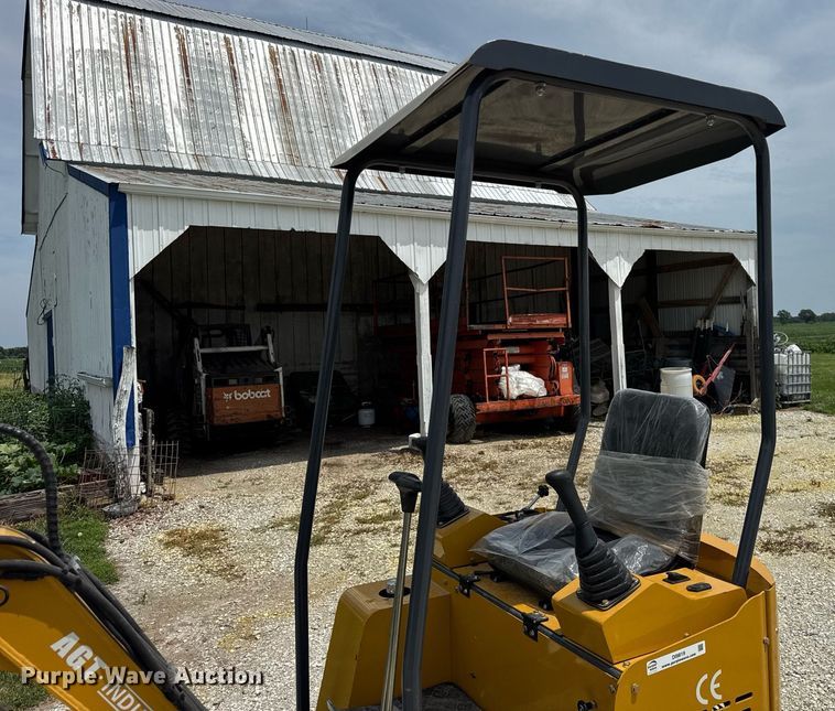 image for item DI9819 2023 AGT H15 mini excavator