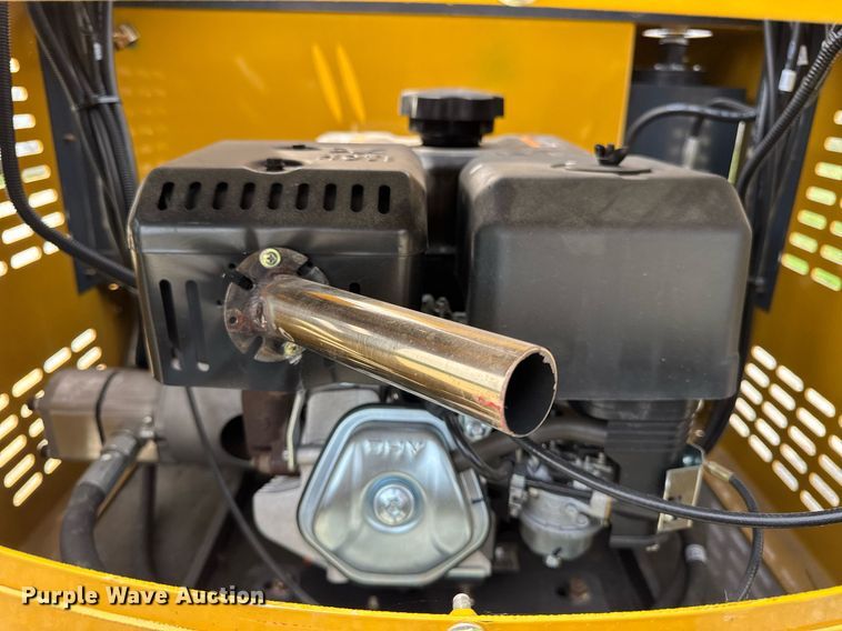 image for item DI9819 2023 AGT H15 mini excavator