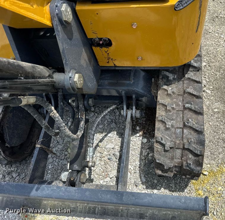 image for item DI9819 2023 AGT H15 mini excavator