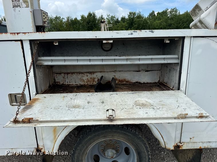 image for item DI9823 1992 Chevrolet C3500HD  bucket truck