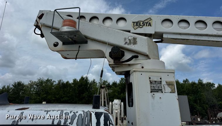 image for item DI9823 1992 Chevrolet C3500HD  bucket truck