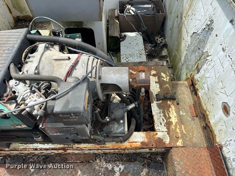 image for item DI9823 1992 Chevrolet C3500HD  bucket truck