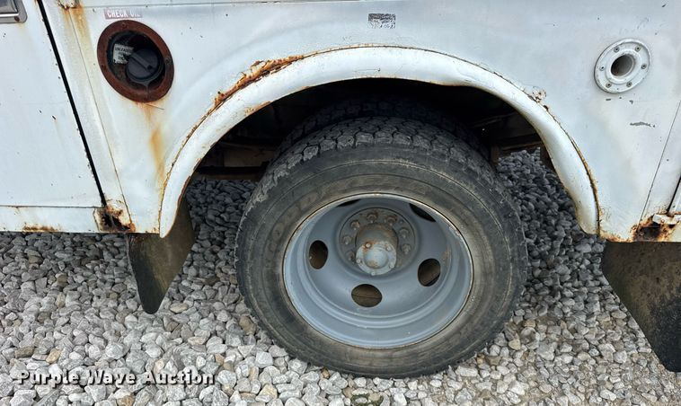 image for item DI9823 1992 Chevrolet C3500HD  bucket truck