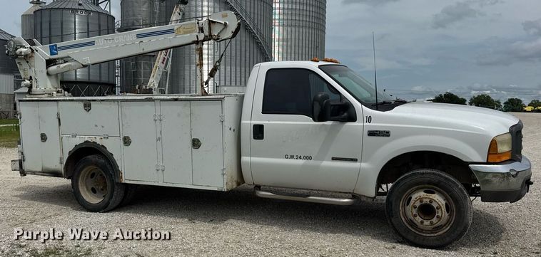 image for item DJ9661 2000 Ford F450 Super Duty  utility / service truck