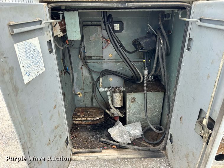 image for item DJ9661 2000 Ford F450 Super Duty  utility / service truck