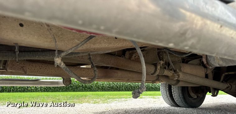 image for item DJ9661 2000 Ford F450 Super Duty  utility / service truck