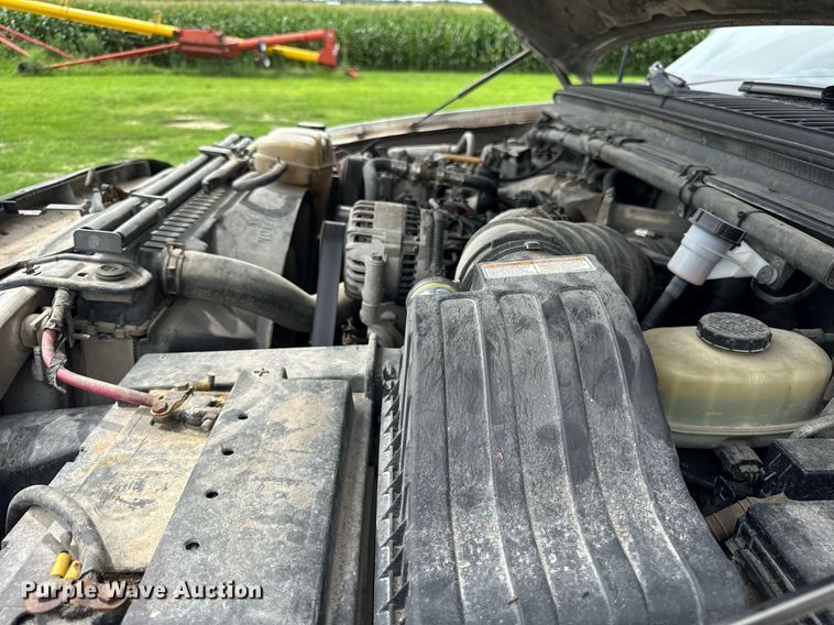 image for item DJ9661 2000 Ford F450 Super Duty  utility / service truck