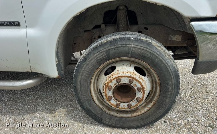 image for item DJ9661 2000 Ford F450 Super Duty  utility / service truck