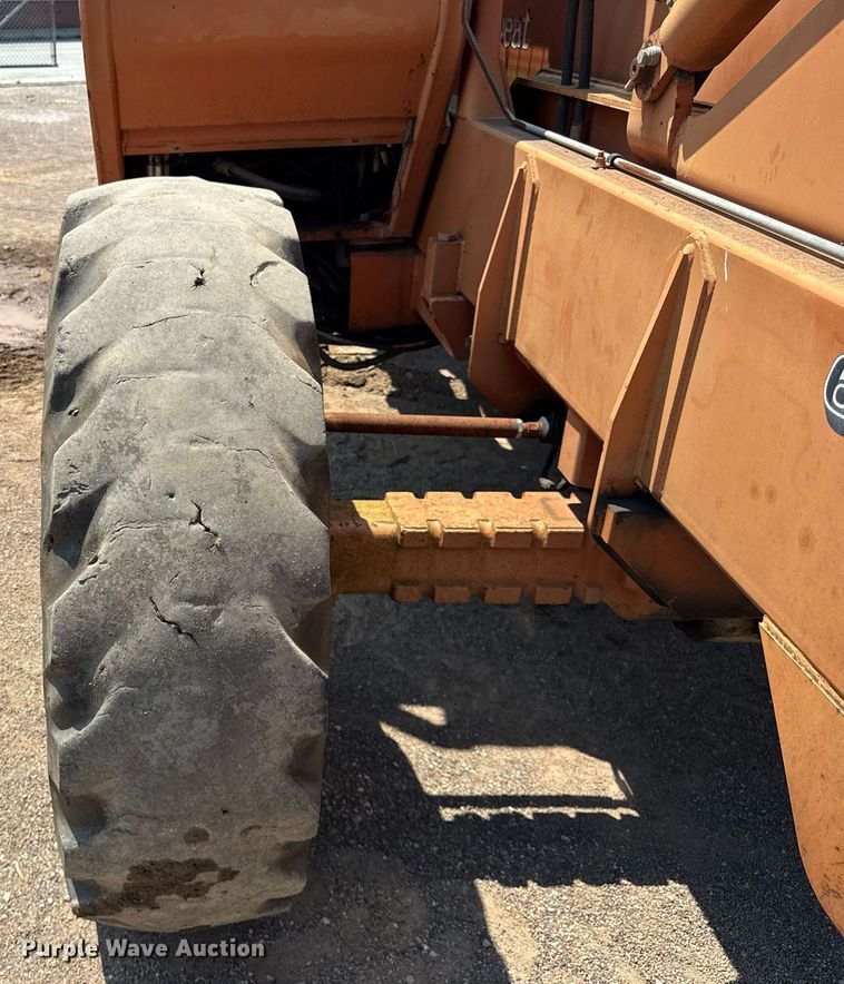 image for item DJ9664 1981 Lull 644D-34 telehandler