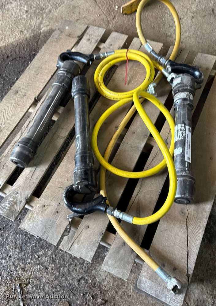 image for item DJ9665 (3) Atlas Copco CP4611P air tools