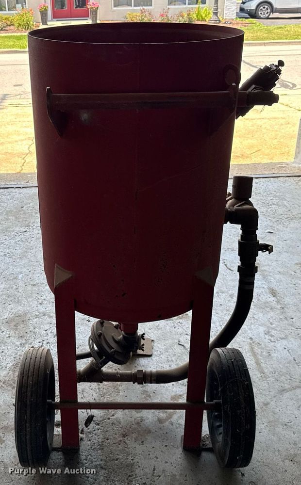 image for item DJ9668 2006 Marco M6-244 blasting pot