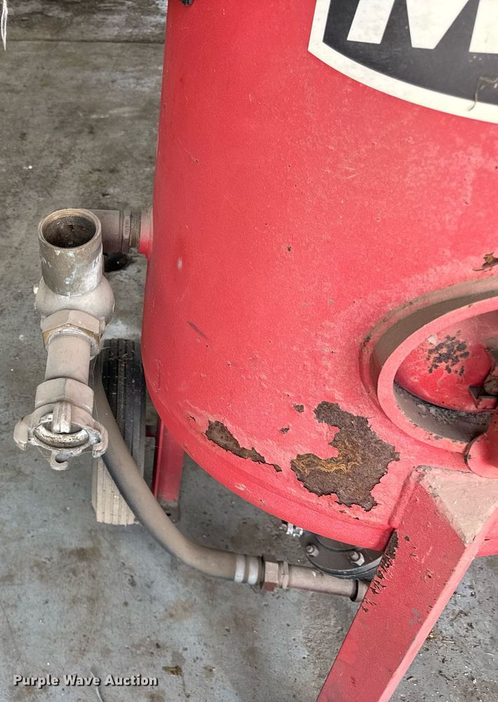 image for item DJ9668 2006 Marco M6-244 blasting pot