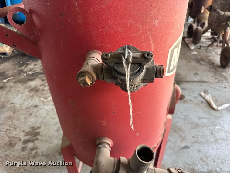 image for item DJ9668 2006 Marco M6-244 blasting pot