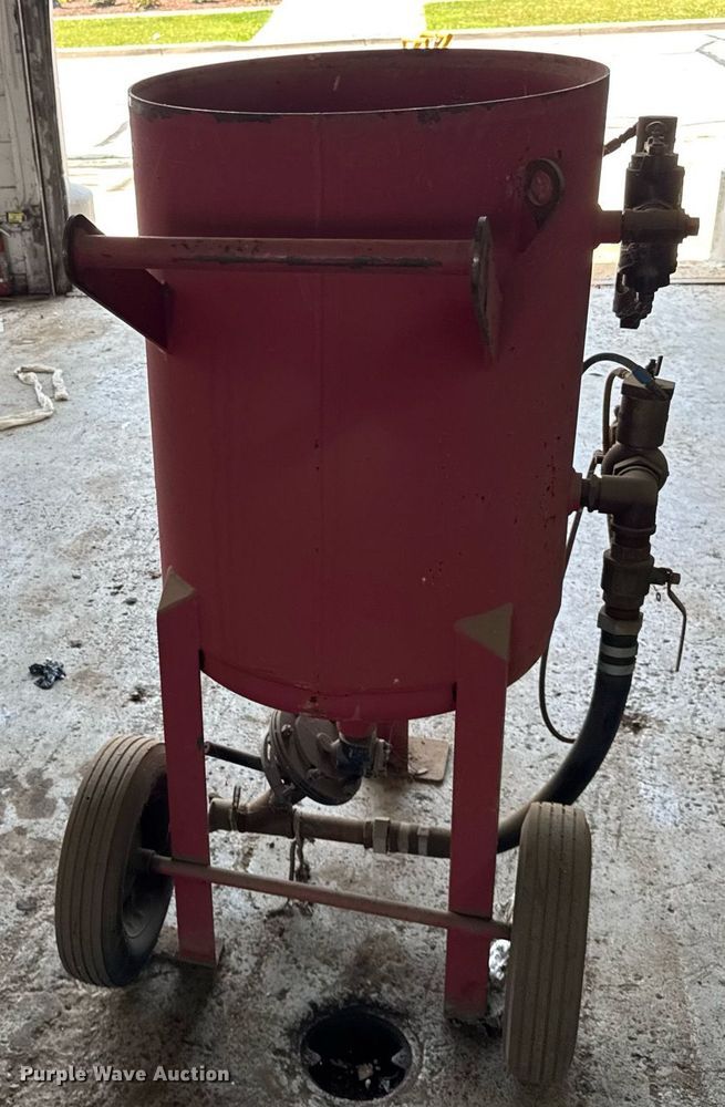 image for item DJ9669 2008 Marco M6-931 blasting pot