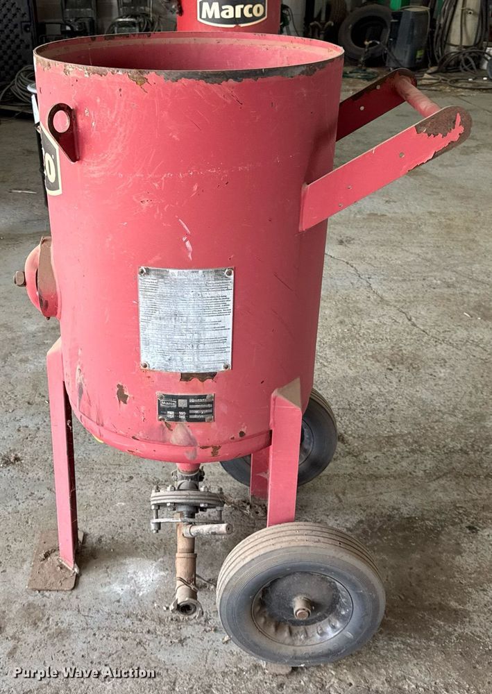 image for item DJ9669 2008 Marco M6-931 blasting pot