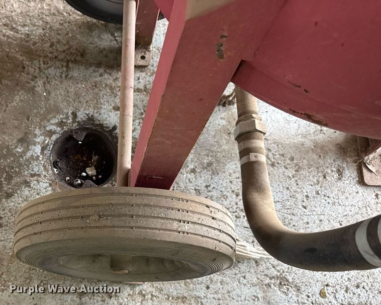 image for item DJ9669 2008 Marco M6-931 blasting pot