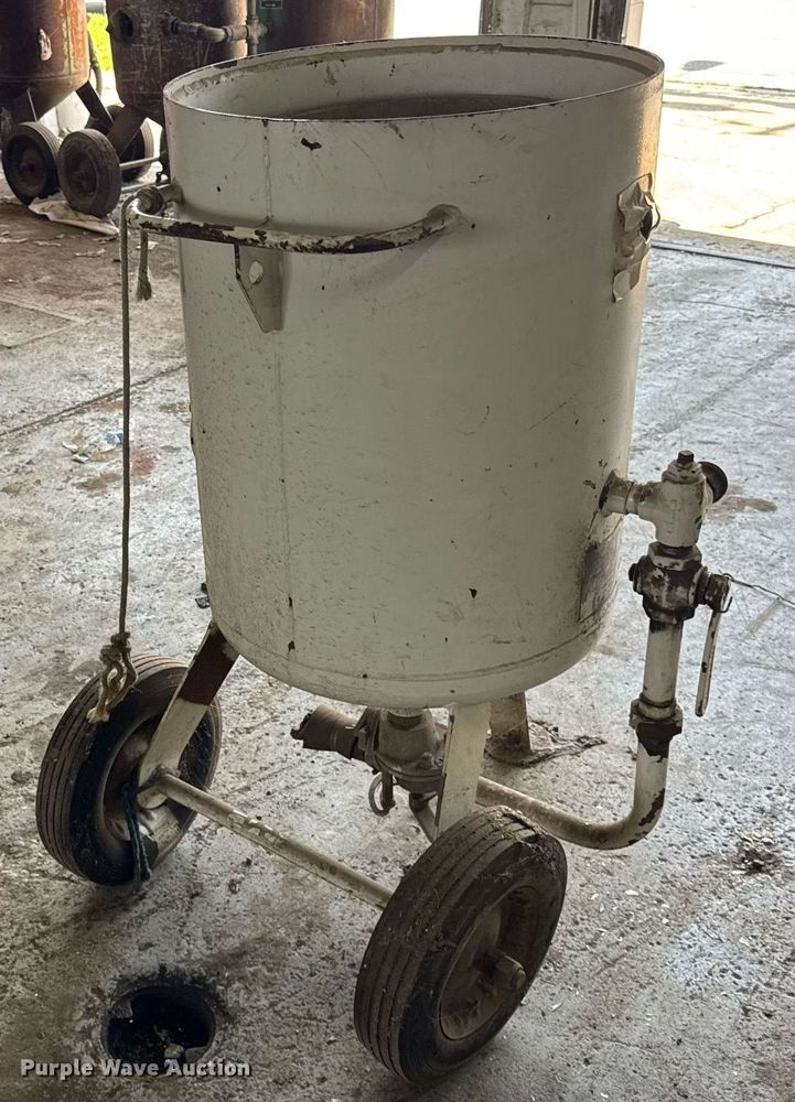 image for item DJ9670 Blasting pot