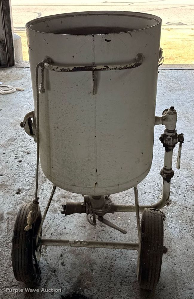 image for item DJ9670 Blasting pot