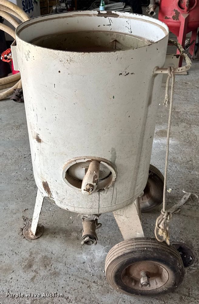 image for item DJ9670 Blasting pot