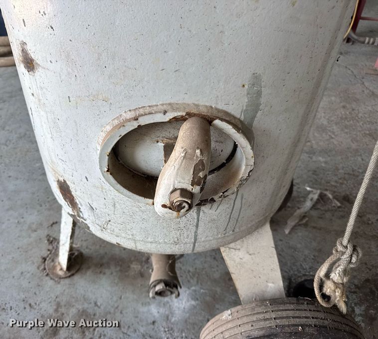 image for item DJ9670 Blasting pot