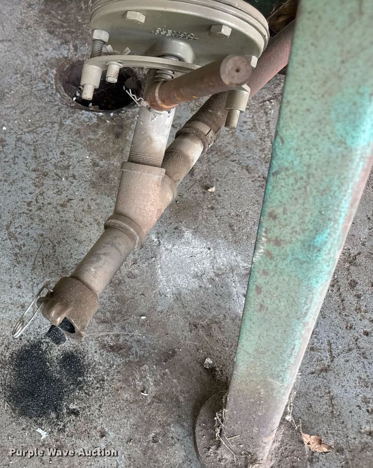 image for item DJ9671 Clemco SCWB-2452 blasting pot