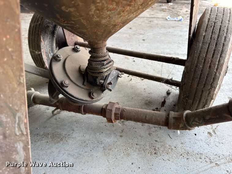 image for item DJ9672 1969 Saracco blasting pot