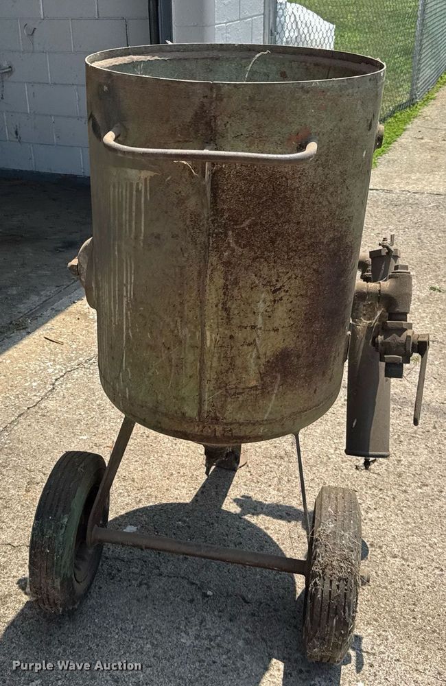 image for item DJ9674 Blasting pot