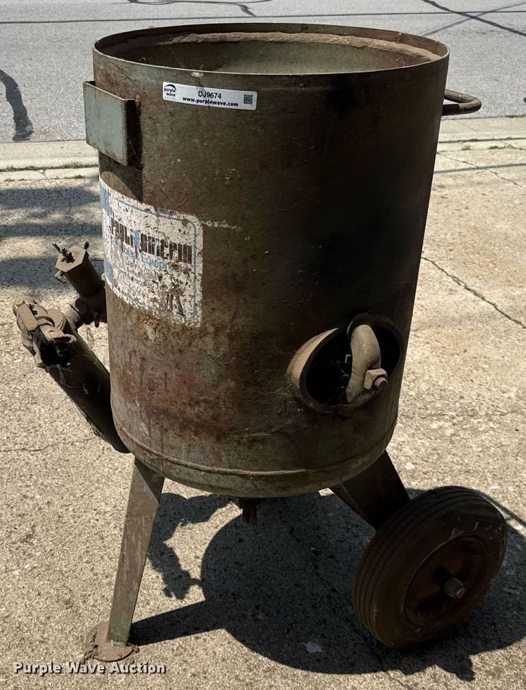 image for item DJ9674 Blasting pot