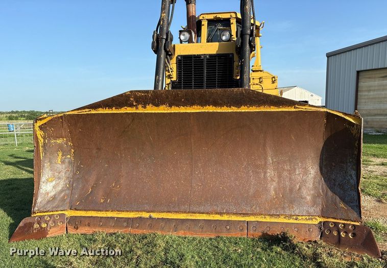 image for item DM1954 1987 Caterpillar D8N dozer