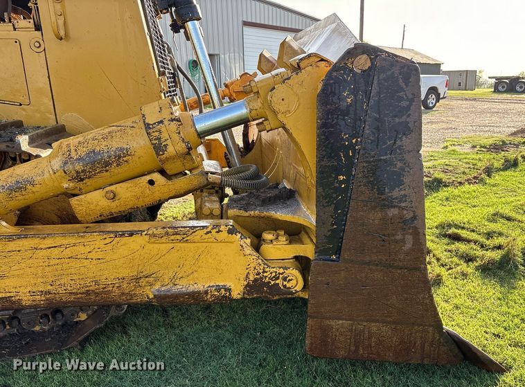 image for item DM1954 1987 Caterpillar D8N dozer