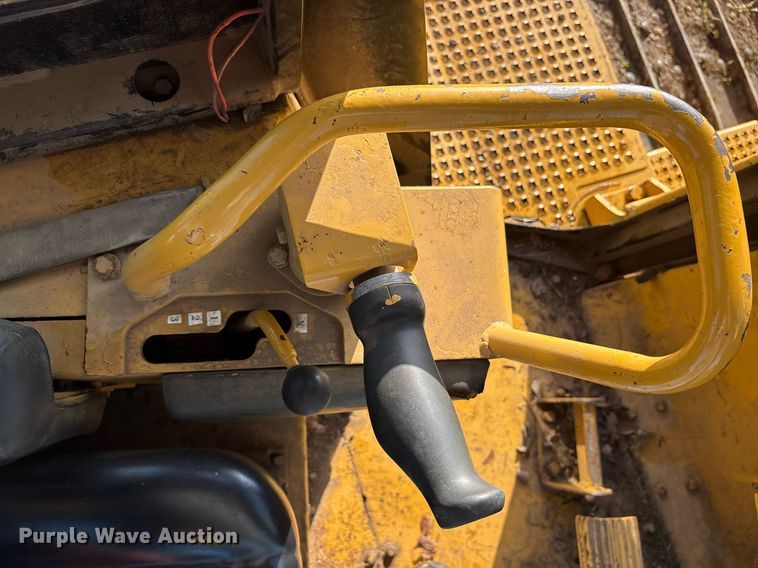 image for item DM1954 1987 Caterpillar D8N dozer