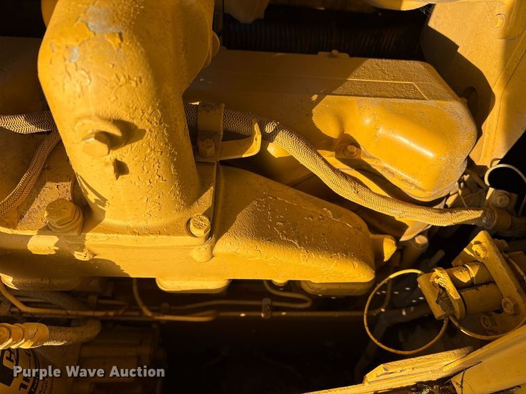 image for item DM1954 1987 Caterpillar D8N dozer