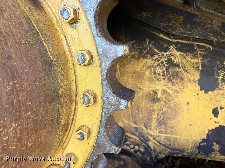 image for item DM1954 1987 Caterpillar D8N dozer