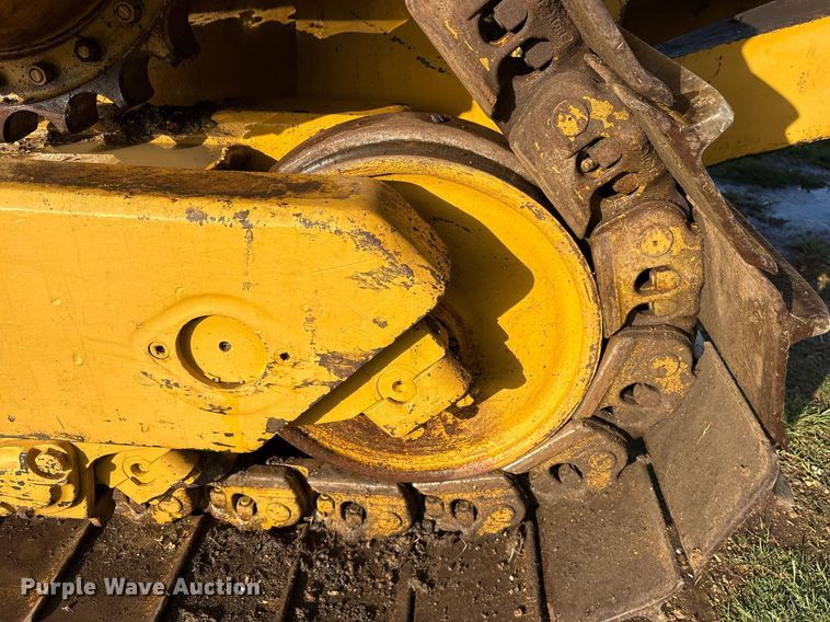 image for item DM1954 1987 Caterpillar D8N dozer