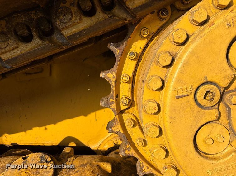 image for item DM1954 1987 Caterpillar D8N dozer