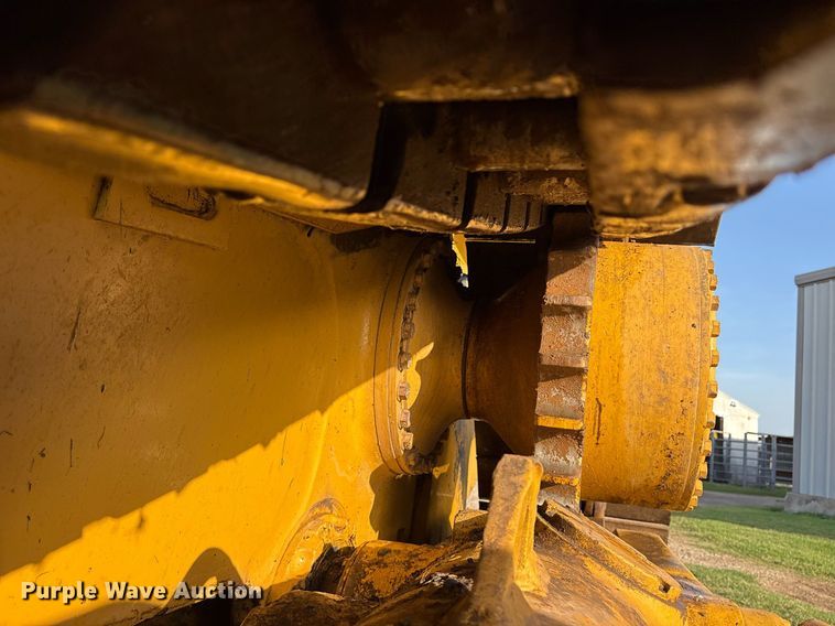 image for item DM1954 1987 Caterpillar D8N dozer