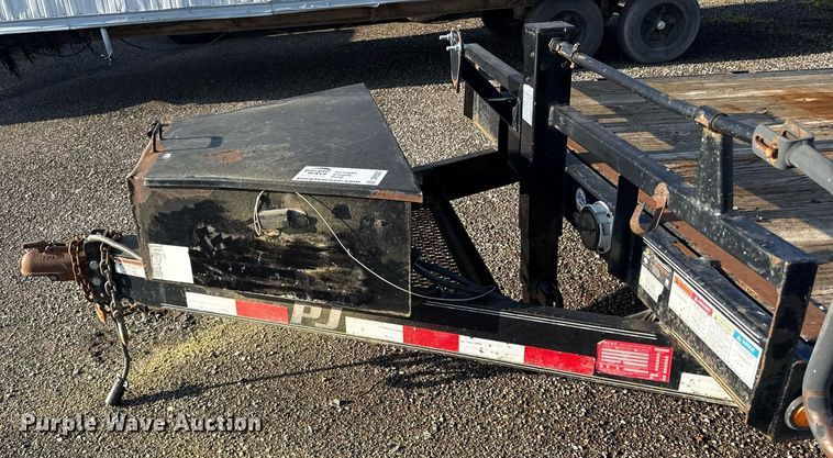 image for item DR2821 2016 PJ tilt deck equipment trailer