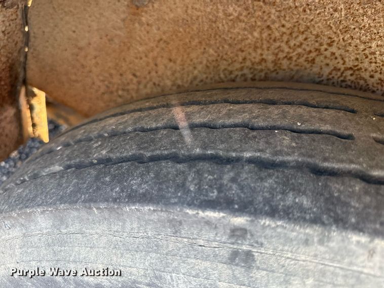 image for item DR2821 2016 PJ tilt deck equipment trailer